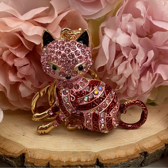 Pink Striped Crystal Egyptian Tabby Cat Keychain Charm - Picture 5 of 16